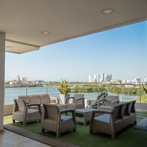 suite-con-balcon-cerca-al-centro.cartagena-hotels.org/